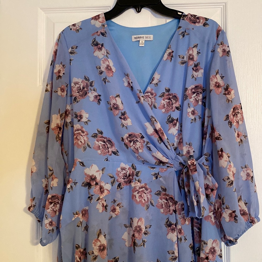 Robbie Bee Floral Wrap Dress
